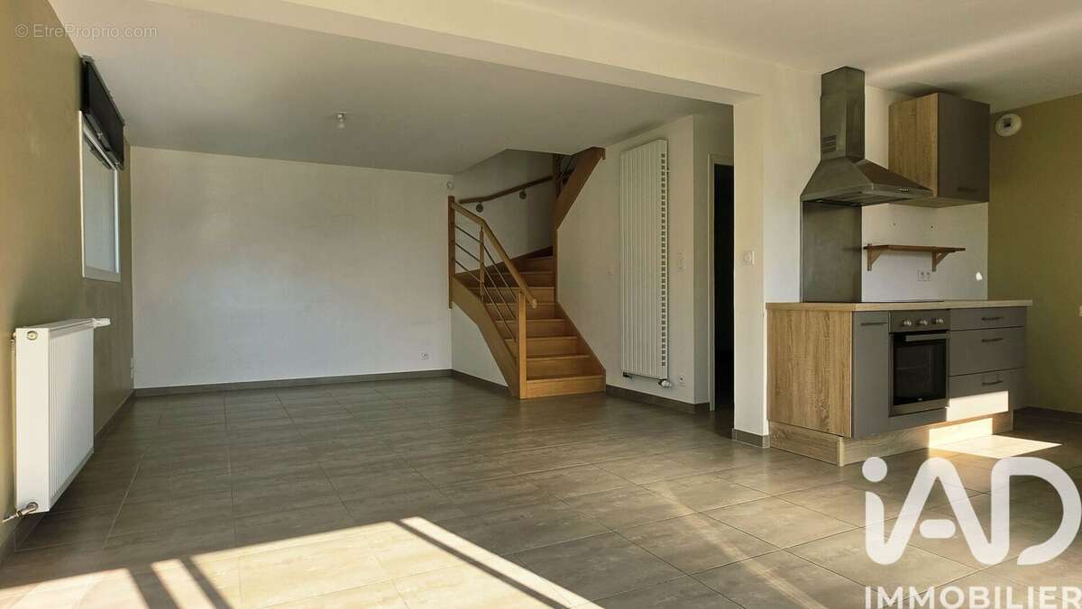 Photo 9 - Maison à SAINT-AVE