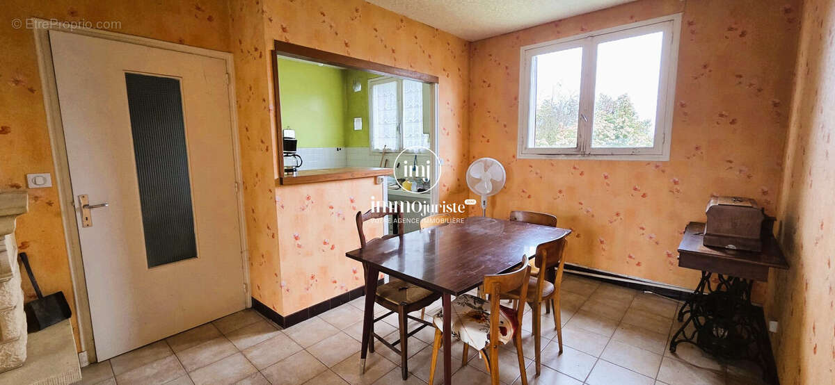 Maison 80 m² à Saint-Pierre-De-Frugie  - photo 5