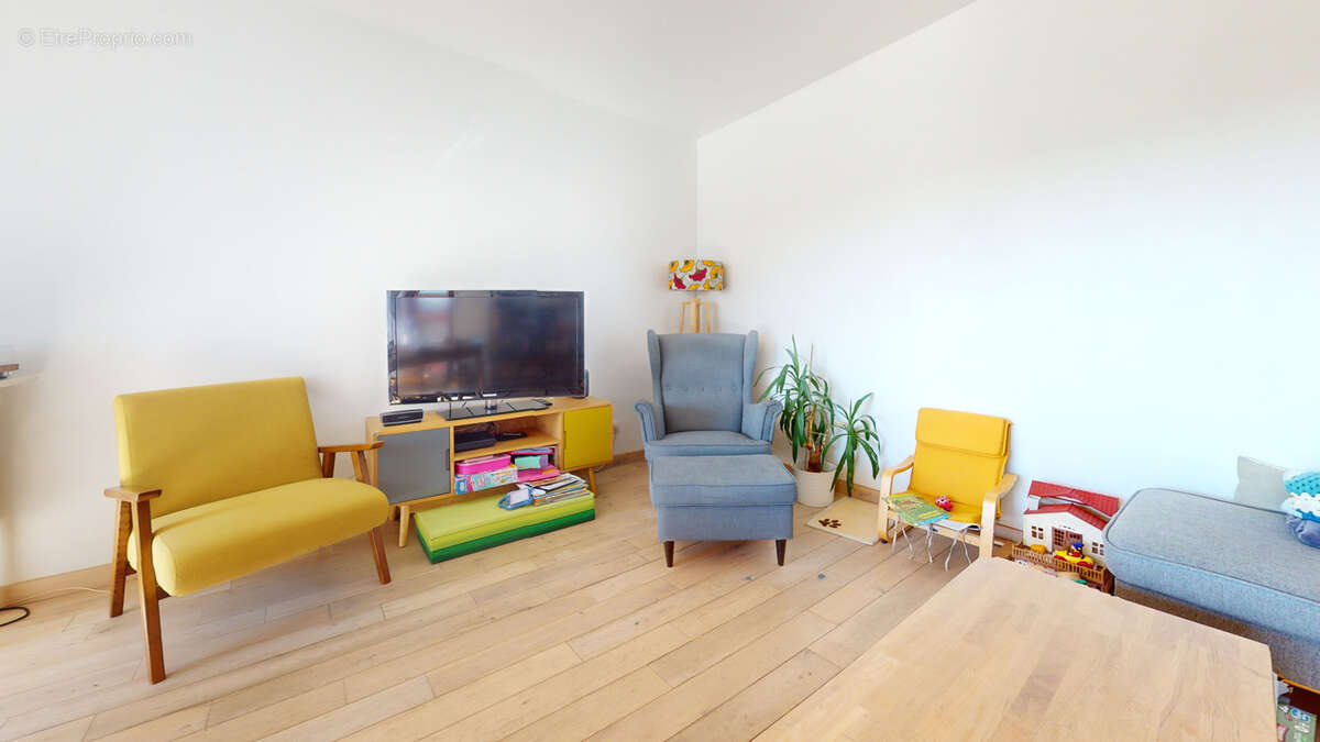 Appartement à NANTERRE