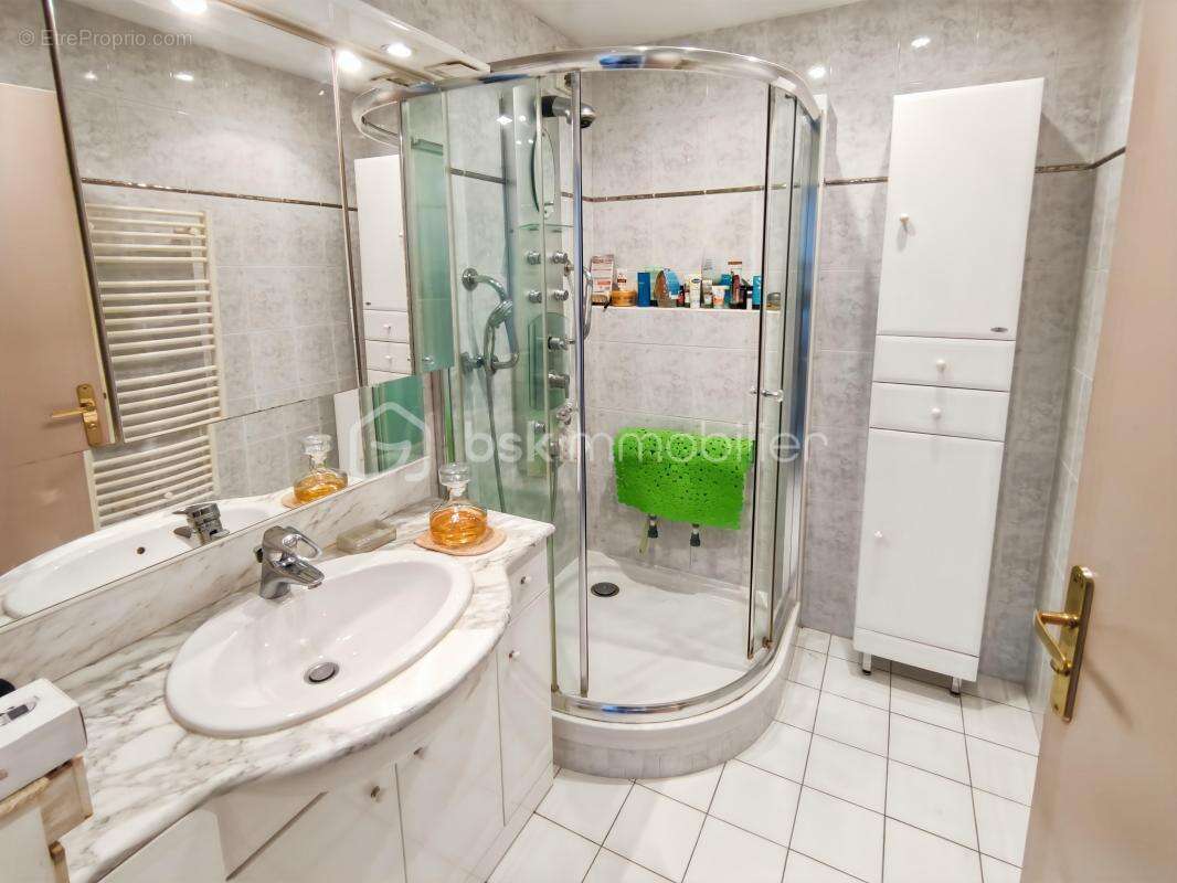 Appartement à VILLIERS-SUR-MARNE