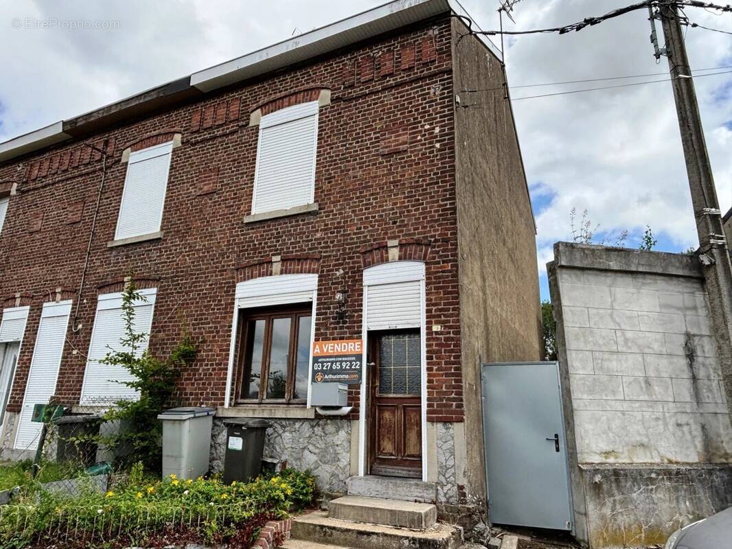 Maison à RECQUIGNIES