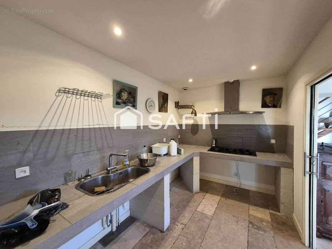 Maison 268 m² à Barrou  - photo 8