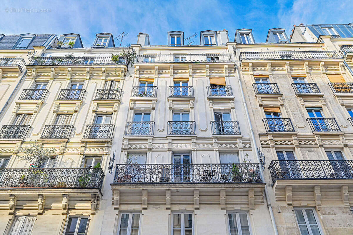 Appartement à PARIS-11E