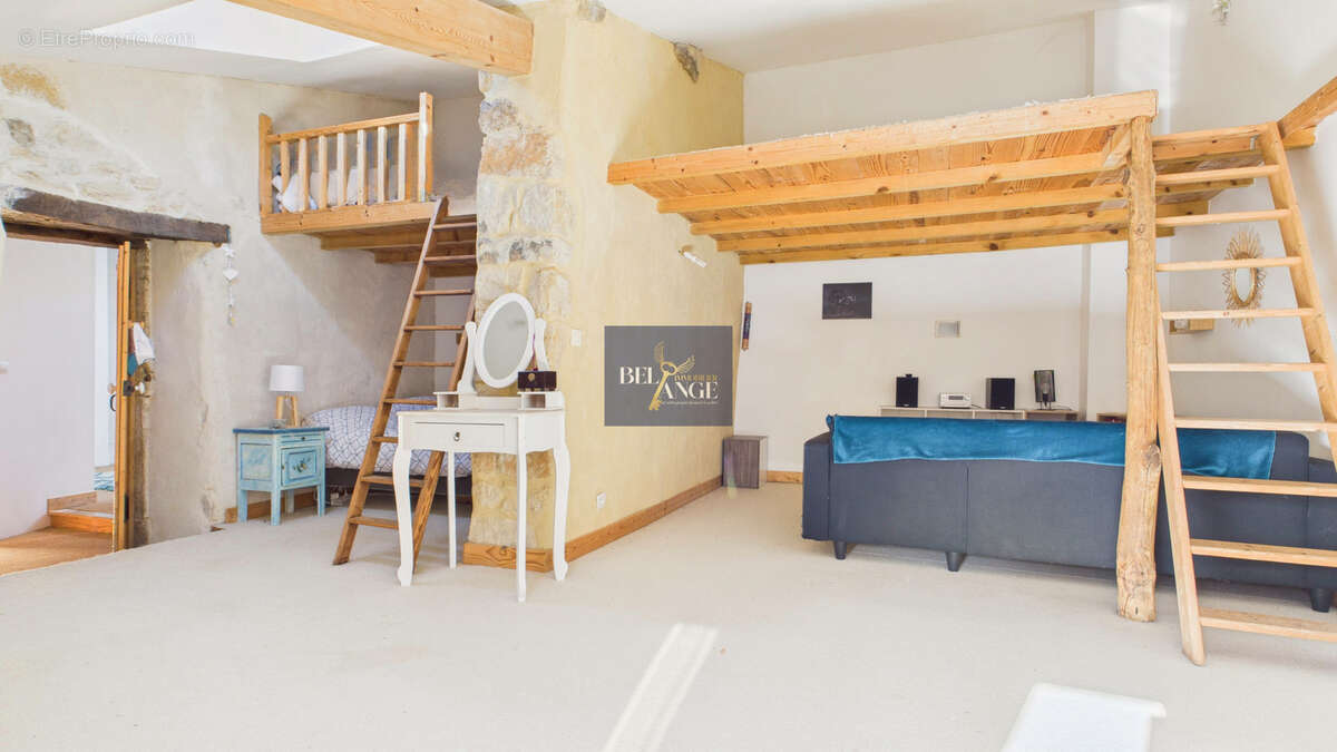 Maison à SAINT-PAUL-LE-JEUNE