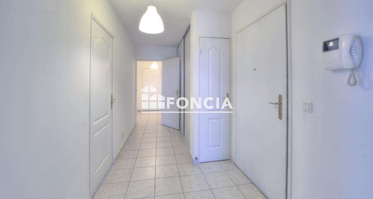 Appartement à PREVESSIN-MOENS