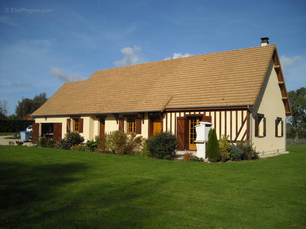 Maison à MOYAUX