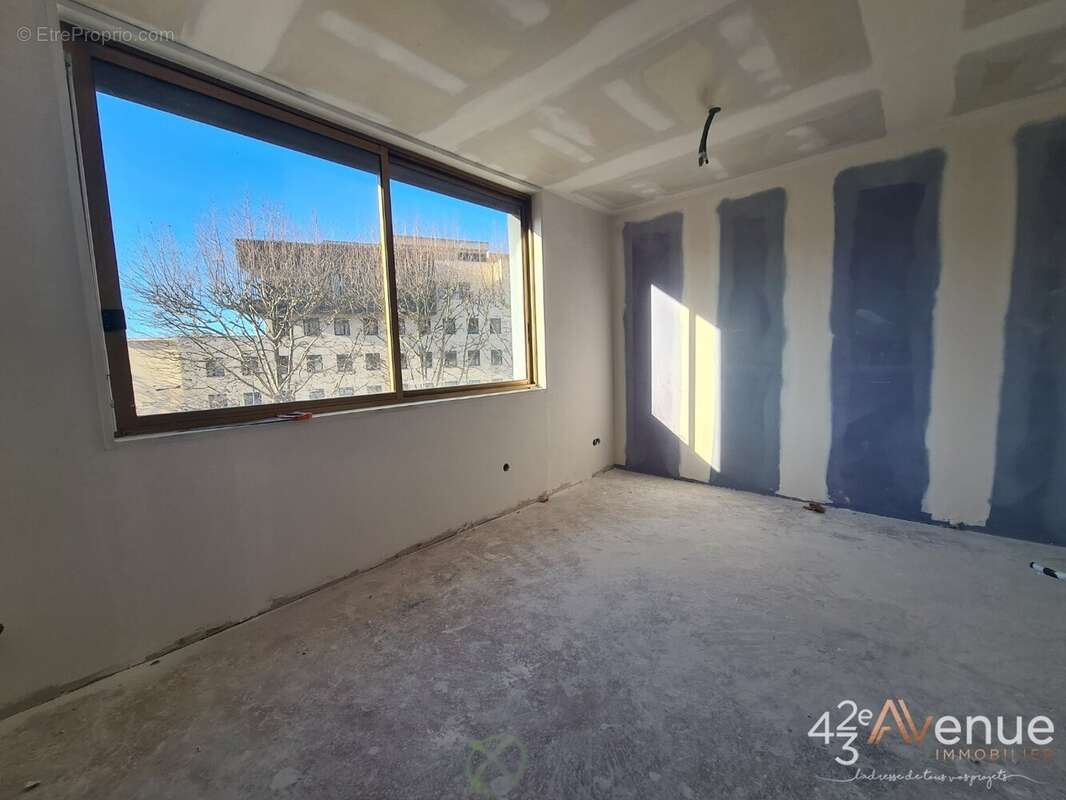 Appartement à SAINT-ETIENNE