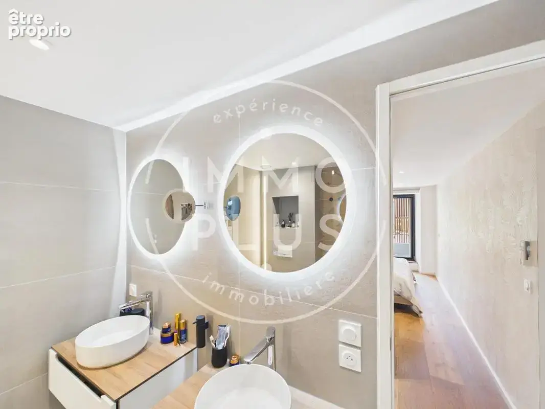Vente - Maison - 7 pièces + cuisine - 210 m² - 799 000 € - - photo 16