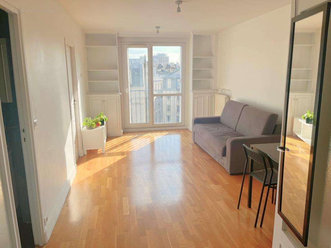 Appartement à PARIS-11E