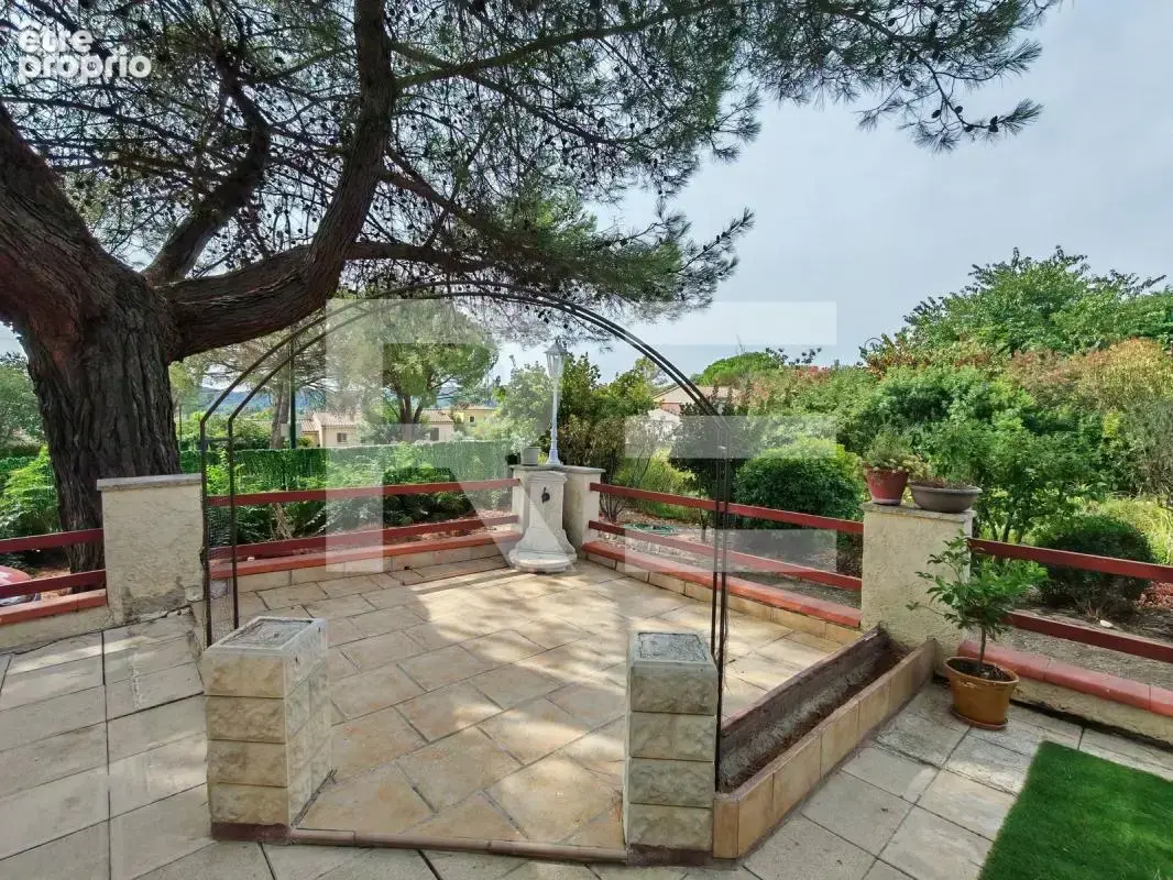 Maison de plain pied quatre chambres garage et jardin - photo 2