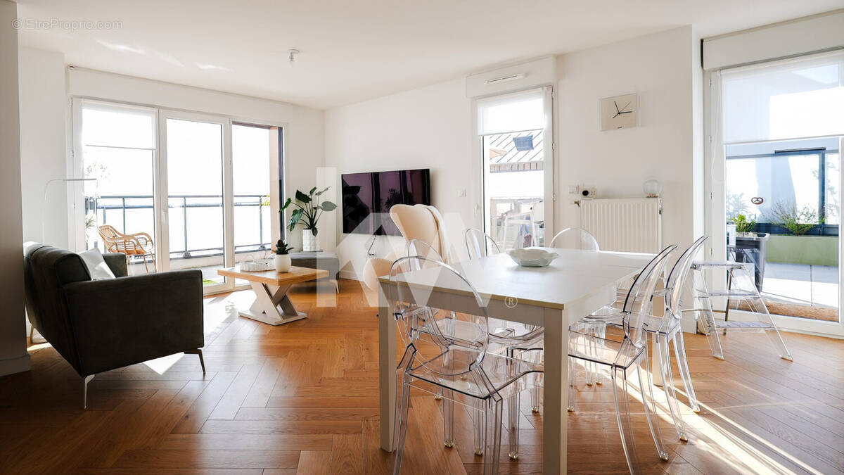 Appartement à SAINT-JEAN-DE-LA-RUELLE