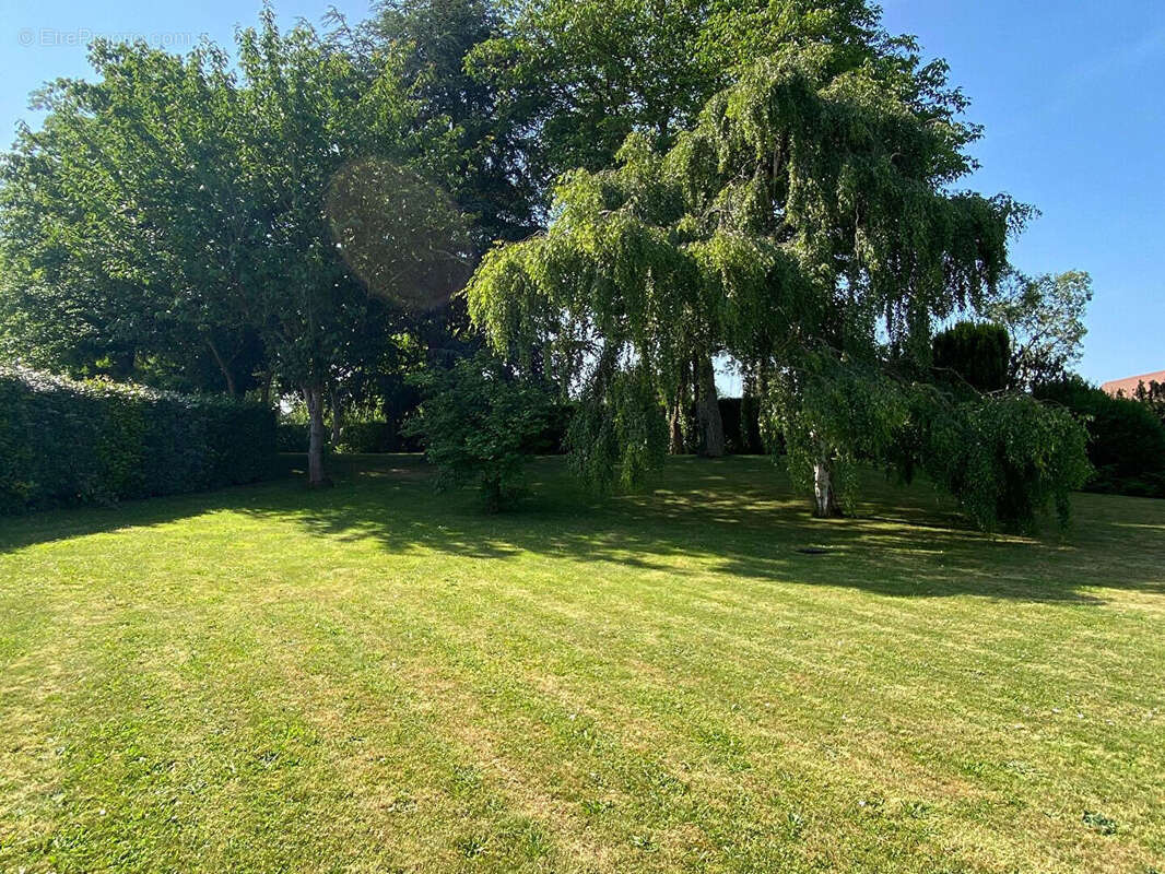 Maison à HOUDAN