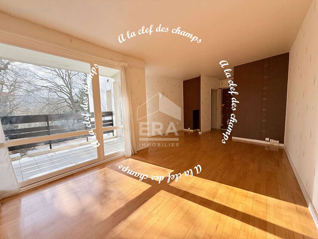 Appartement à GIF-SUR-YVETTE