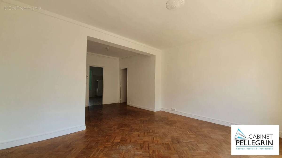 Appartement à MARSEILLE-8E