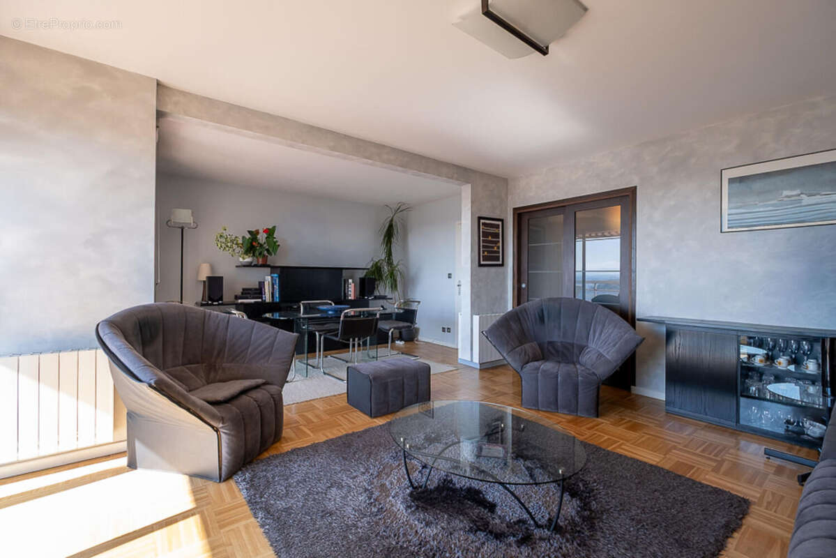 Photo 6 - Appartement à CALUIRE-ET-CUIRE