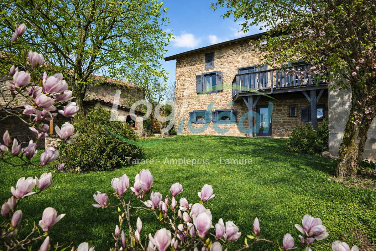 Maison à AMPLEPUIS