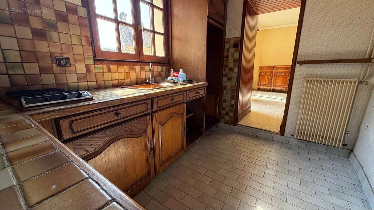 Appartement à DAMPIERRE-EN-YVELINES