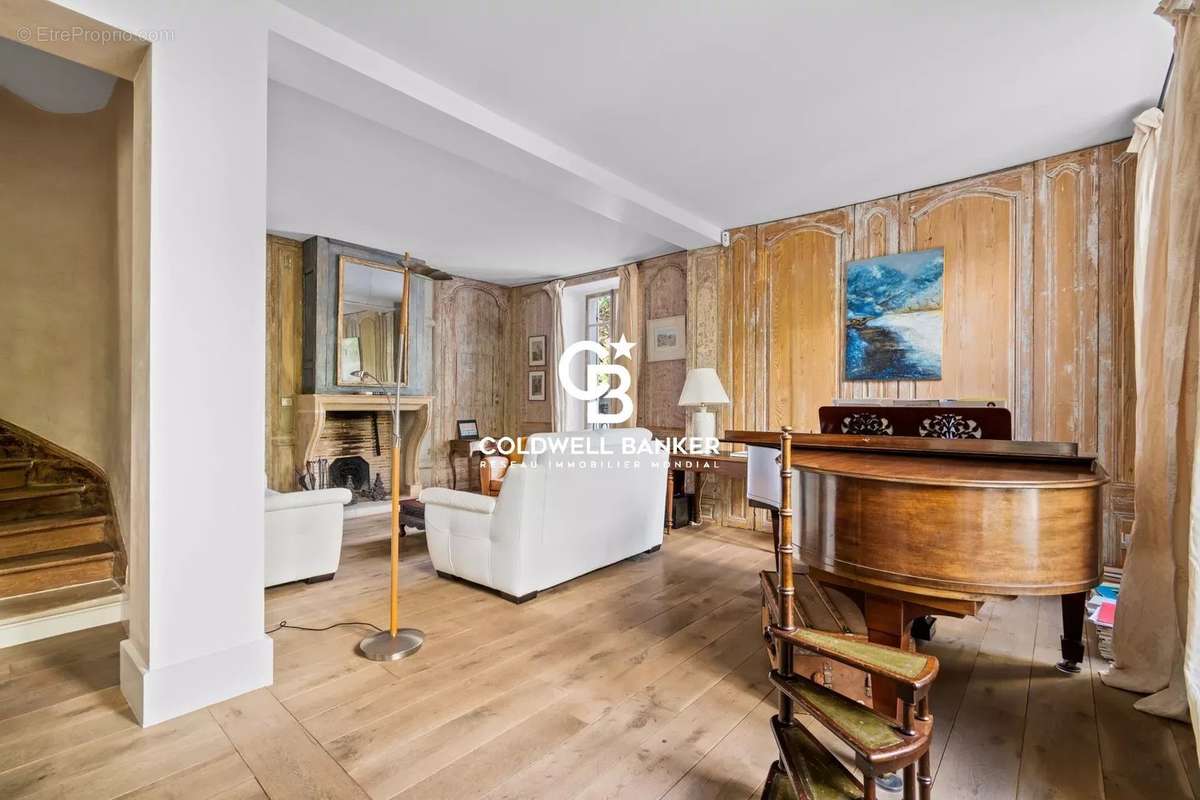 Maison à LE VESINET