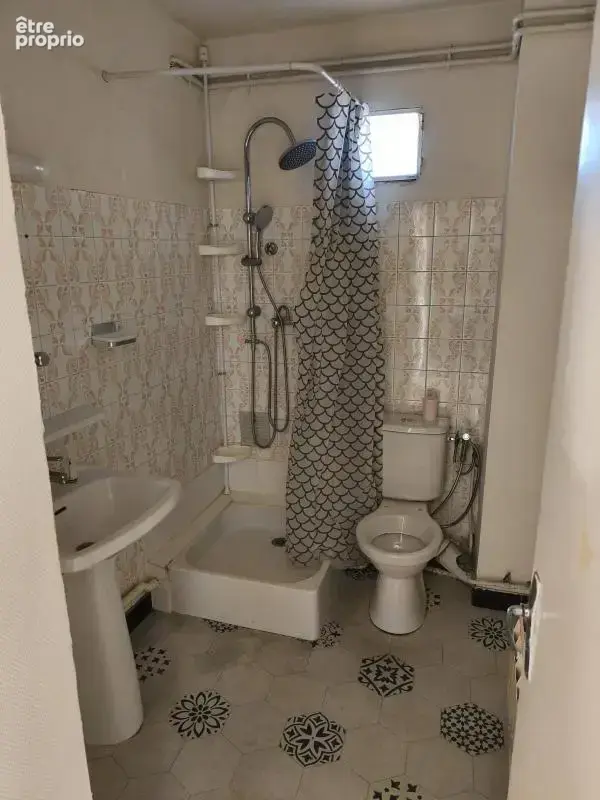 Appartement T3  8 rue Elise Arnal Sabde à MILLAU - photo 8