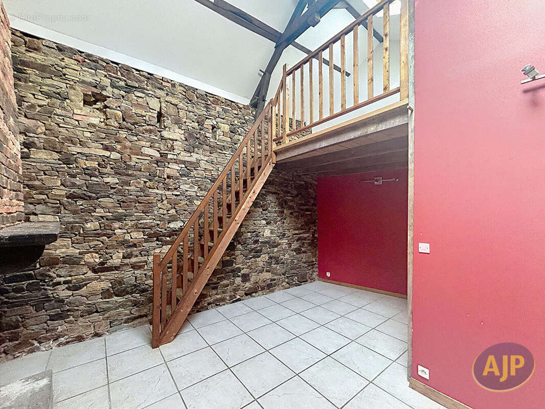 Maison à SAINT-AUBIN-DES-CHATEAUX