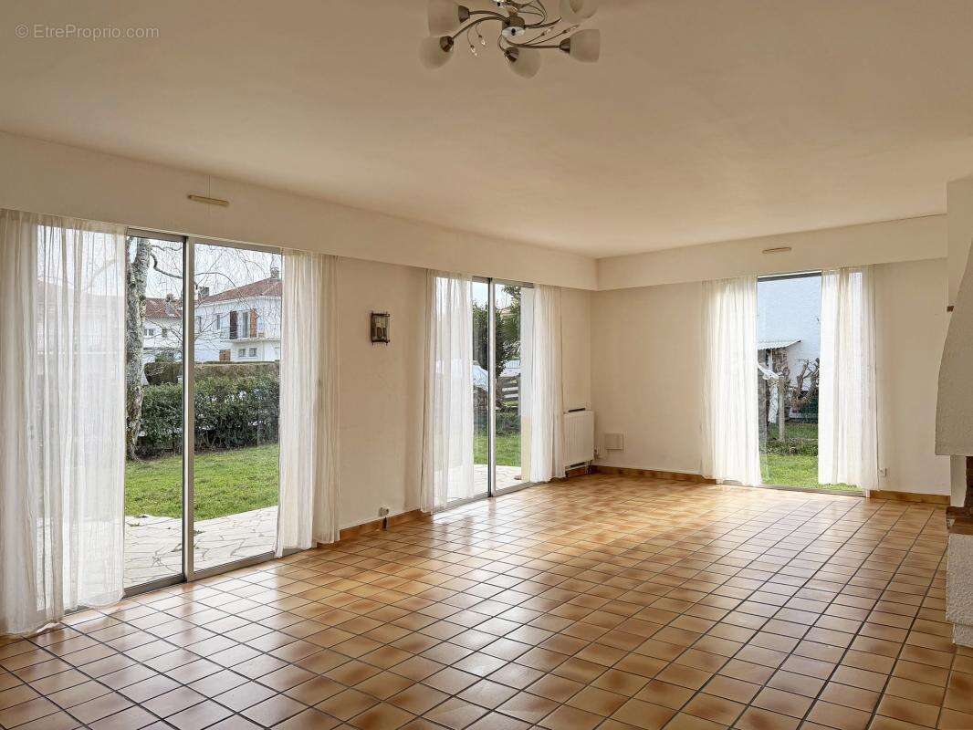 Maison 8 pièces - photo 4