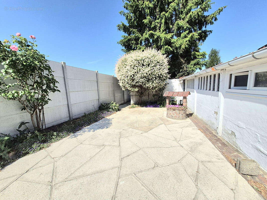 Maison à VIEUX-CONDE