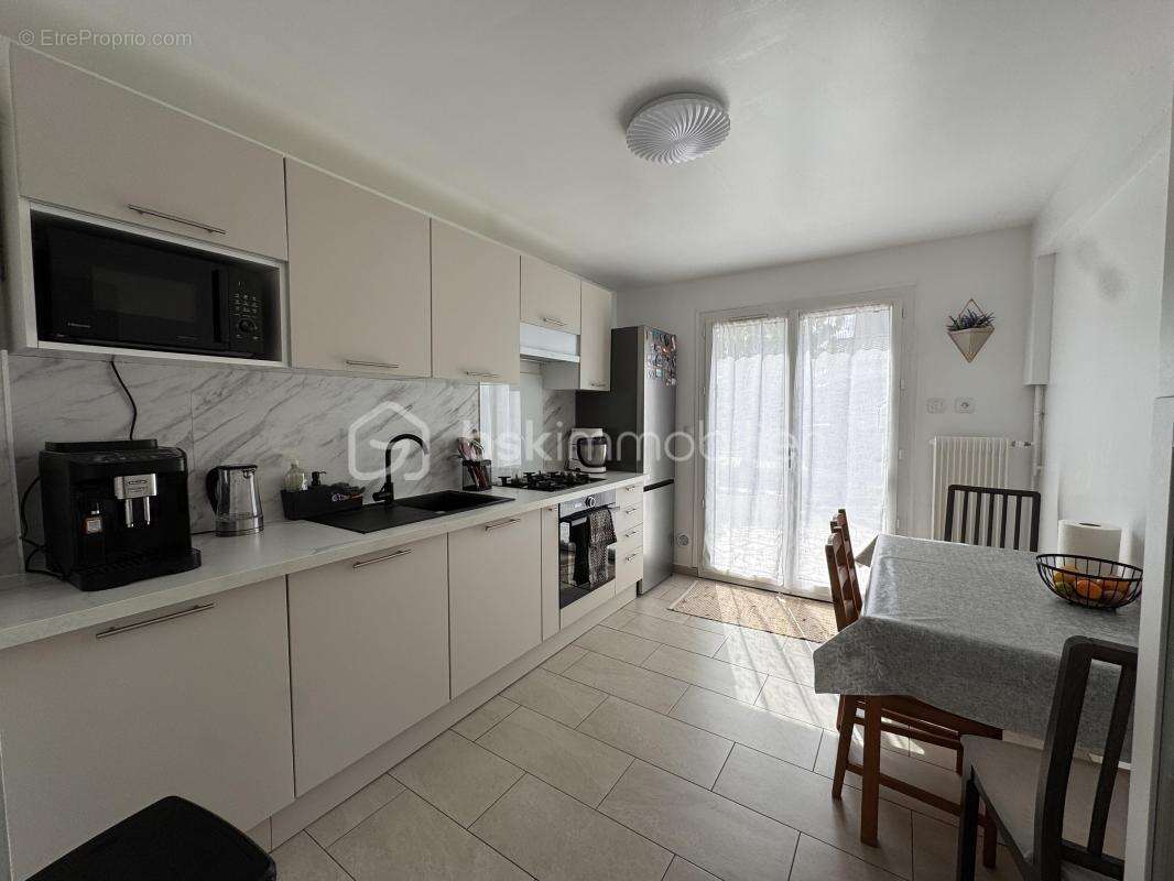 Maison familiale 5 chambres potentielles – 96 m² – Garage – Terrain 329 m² - photo 4