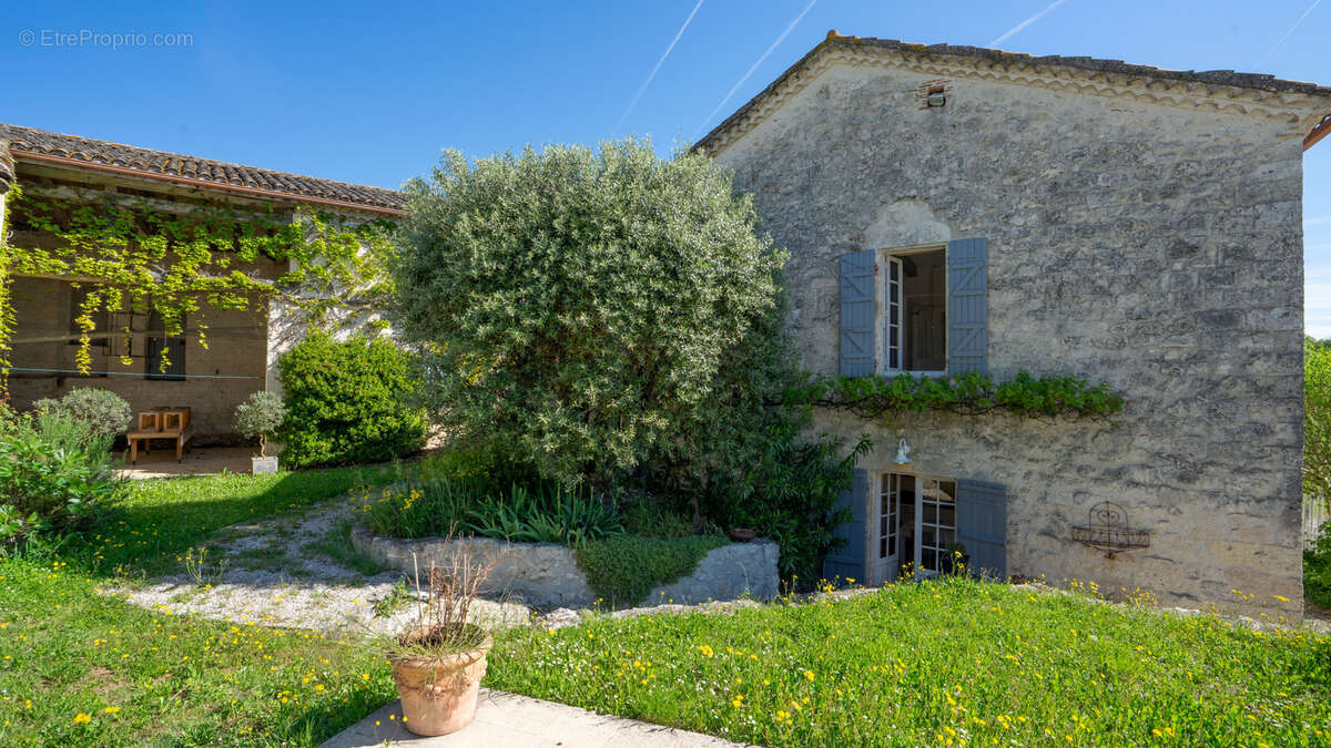 Maison à LACOUR