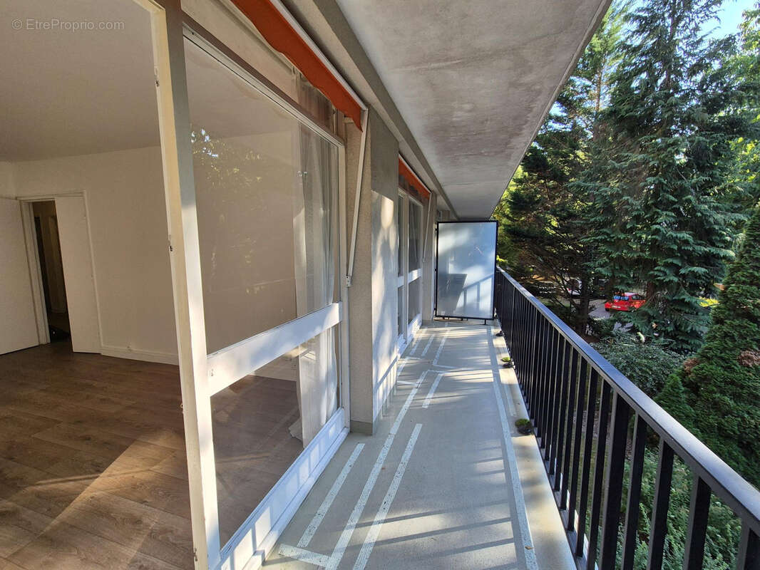 Appartement à VELIZY-VILLACOUBLAY