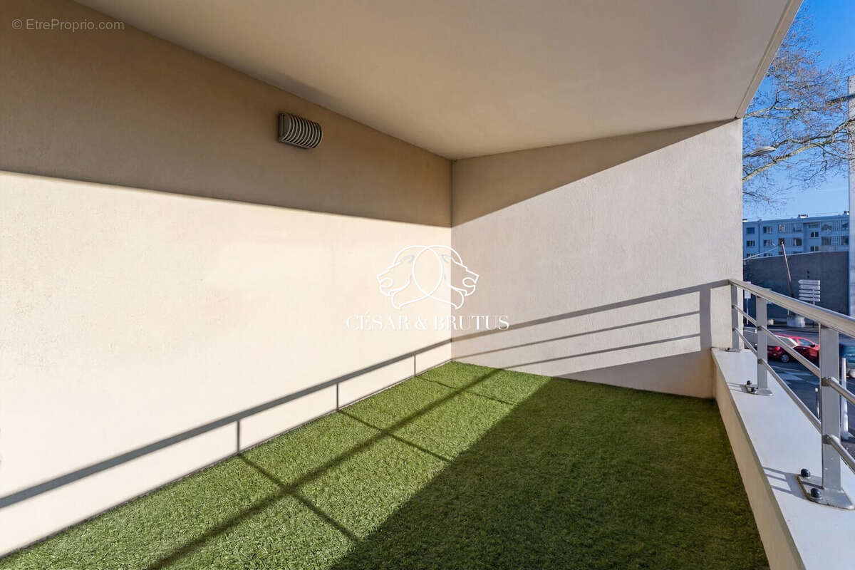 Appartement à LYON-9E