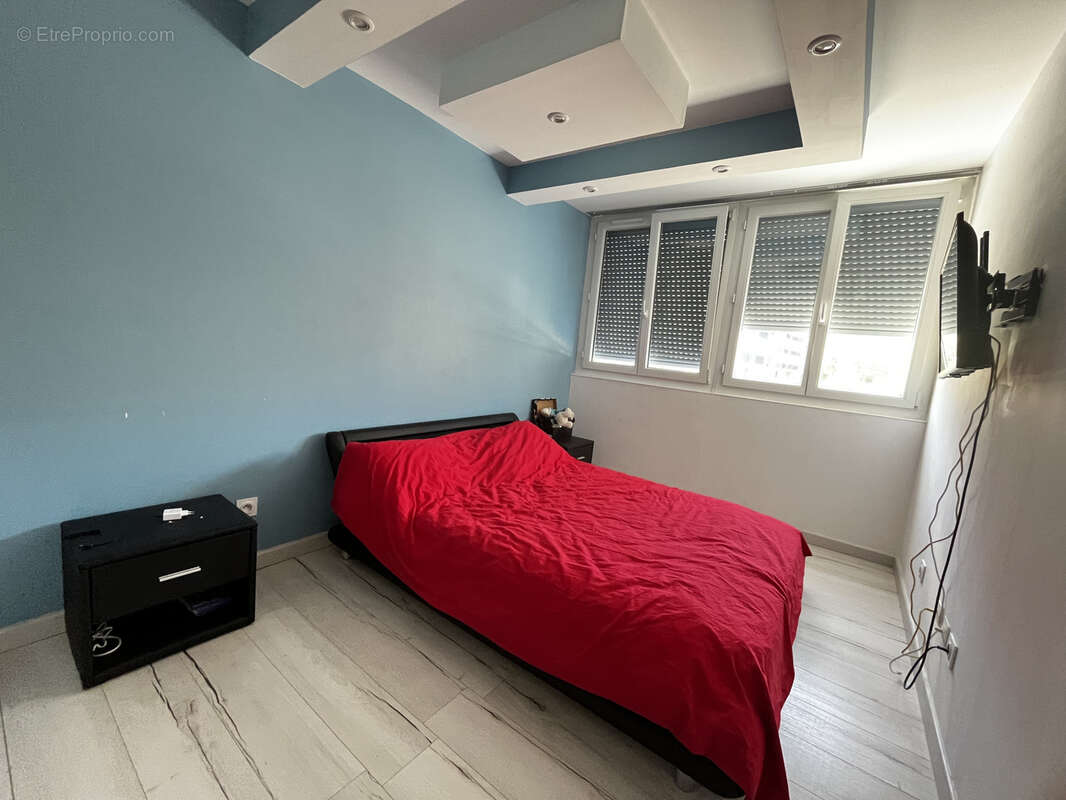 Appartement à LE PONT-DE-CLAIX