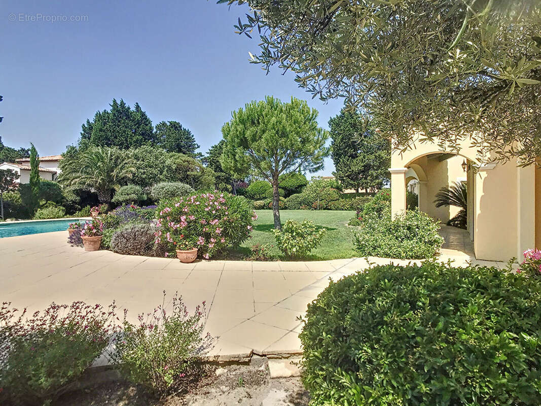 Maison à ROCHEFORT-DU-GARD