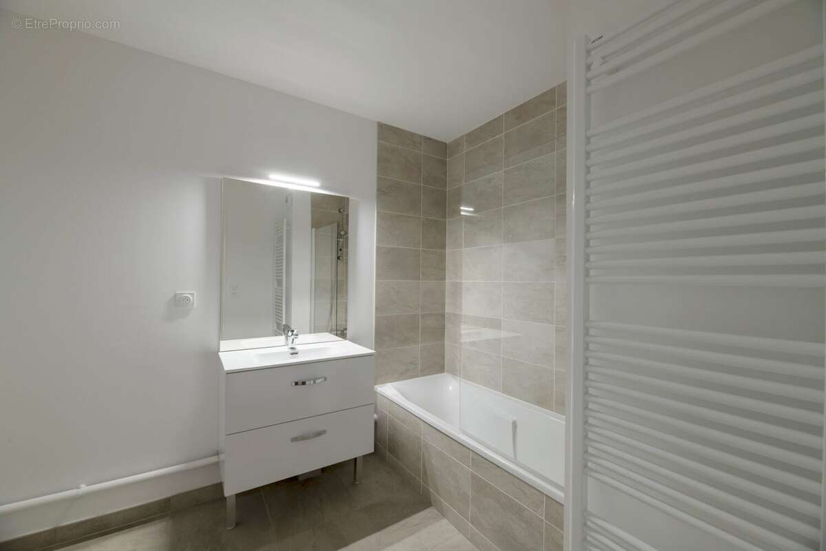 Appartement à VERN-SUR-SEICHE