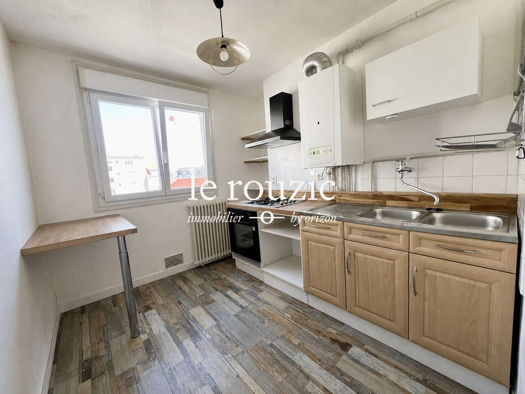 Appartement 58 m² à Lorient  - photo 3