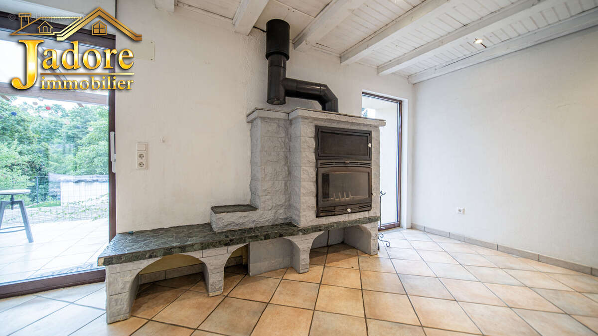 *** trop tard *** ferme vosgienne renovee + appartement !! - photo 6