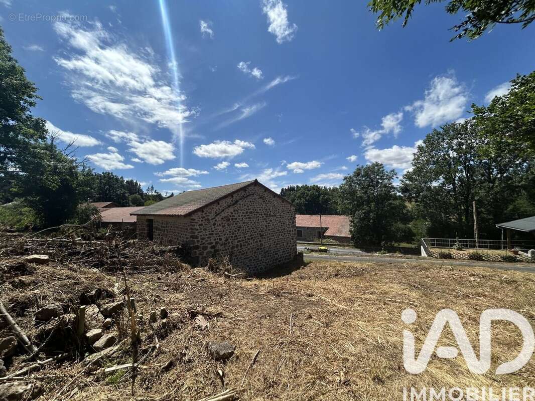 Photo 2 - Maison à VIELPRAT