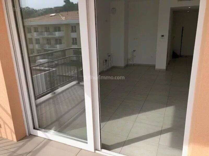 Appartement à VILLENEUVE-LOUBET