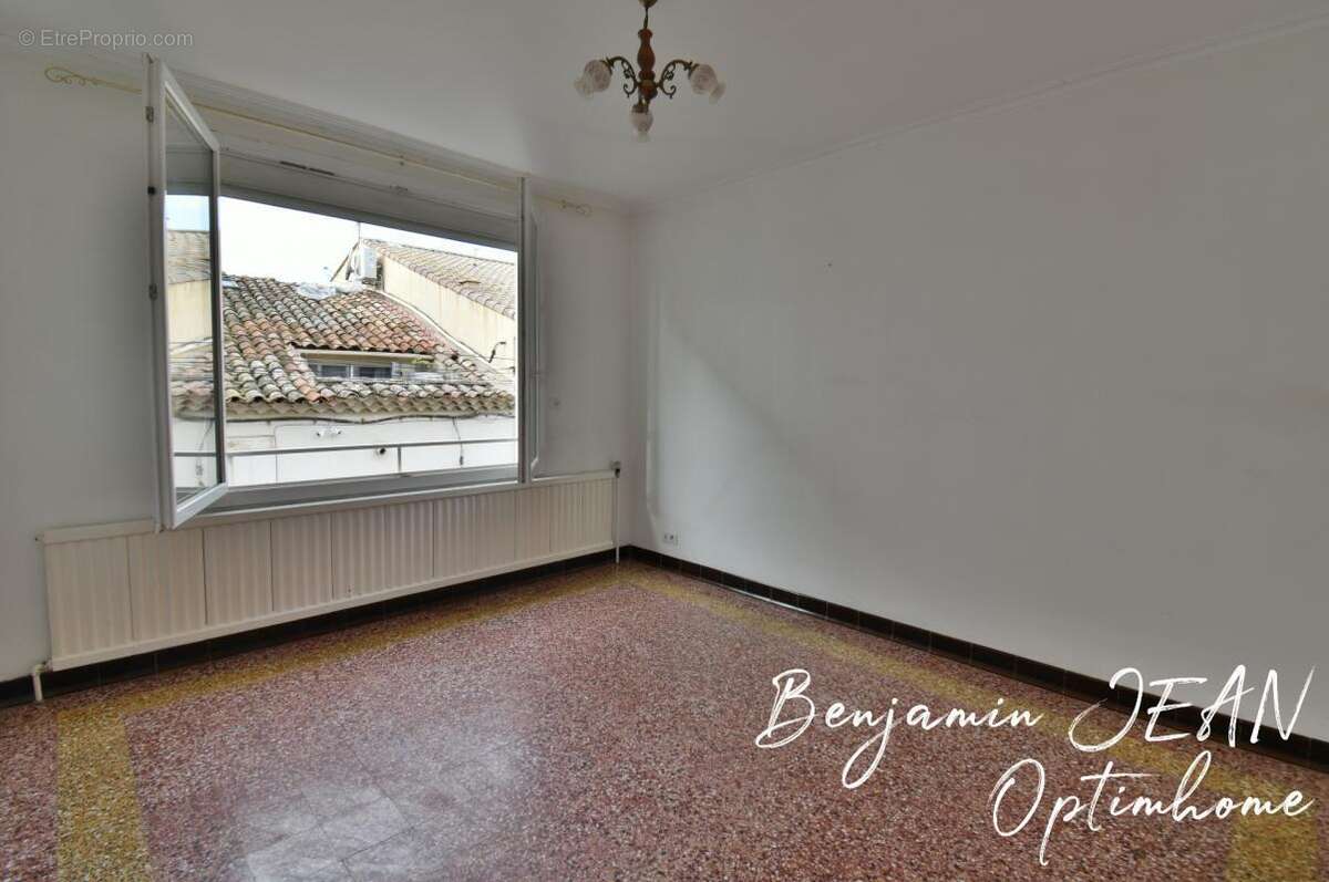 SÉRIGNAN – Ensemble immobilier rare en cœur de ville - photo 14