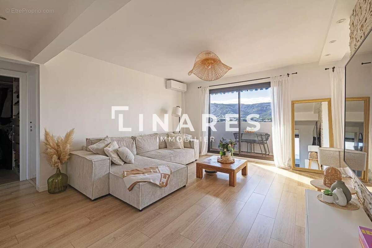Appartement à MARSEILLE-9E