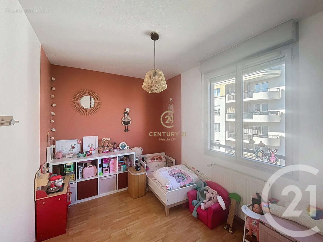 Appartement à LYON-8E