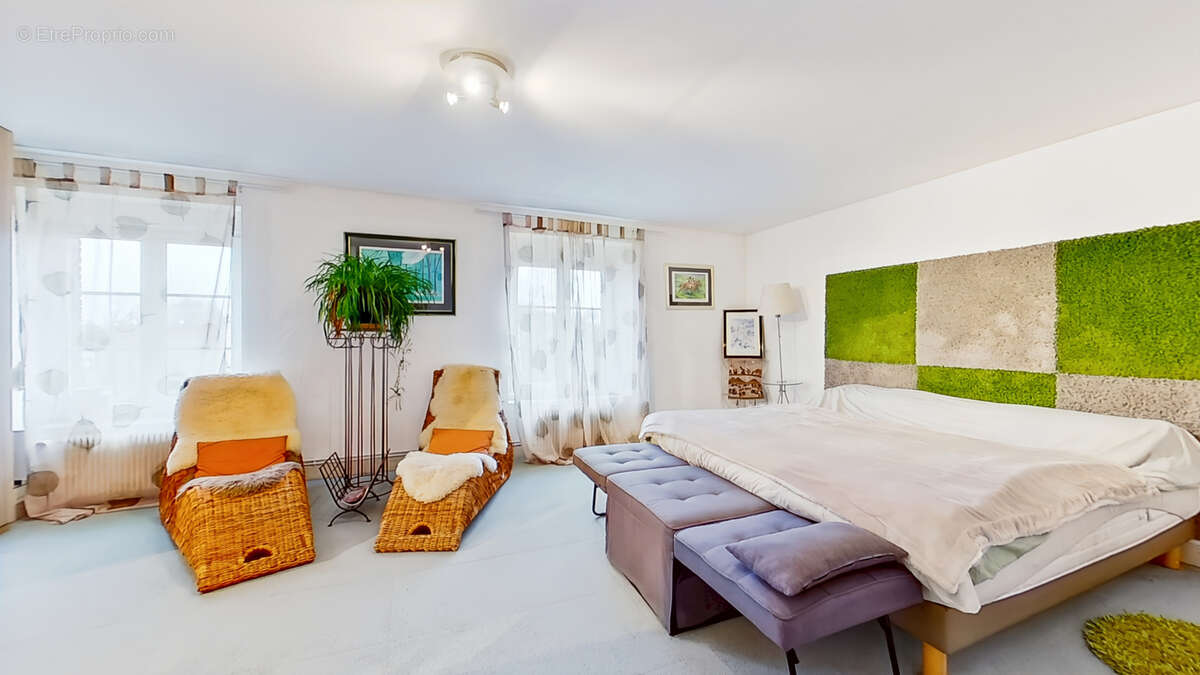 Maison à AZANNES-ET-SOUMAZANNES