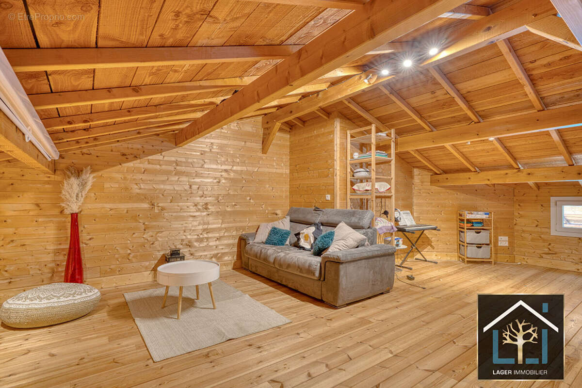 Maison bressolles 183 m² - photo 11