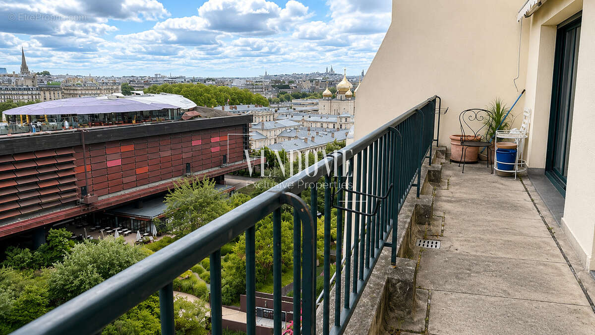 Appartement à PARIS-7E