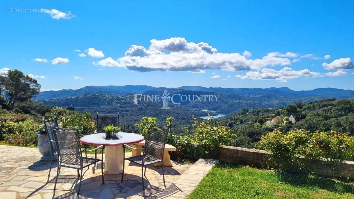 Maison à MONTAUROUX