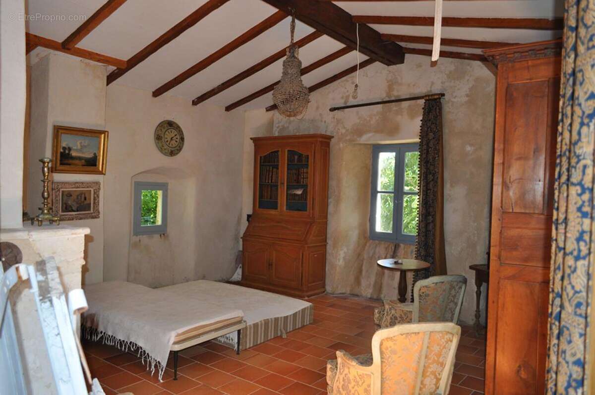 Maison à CROS