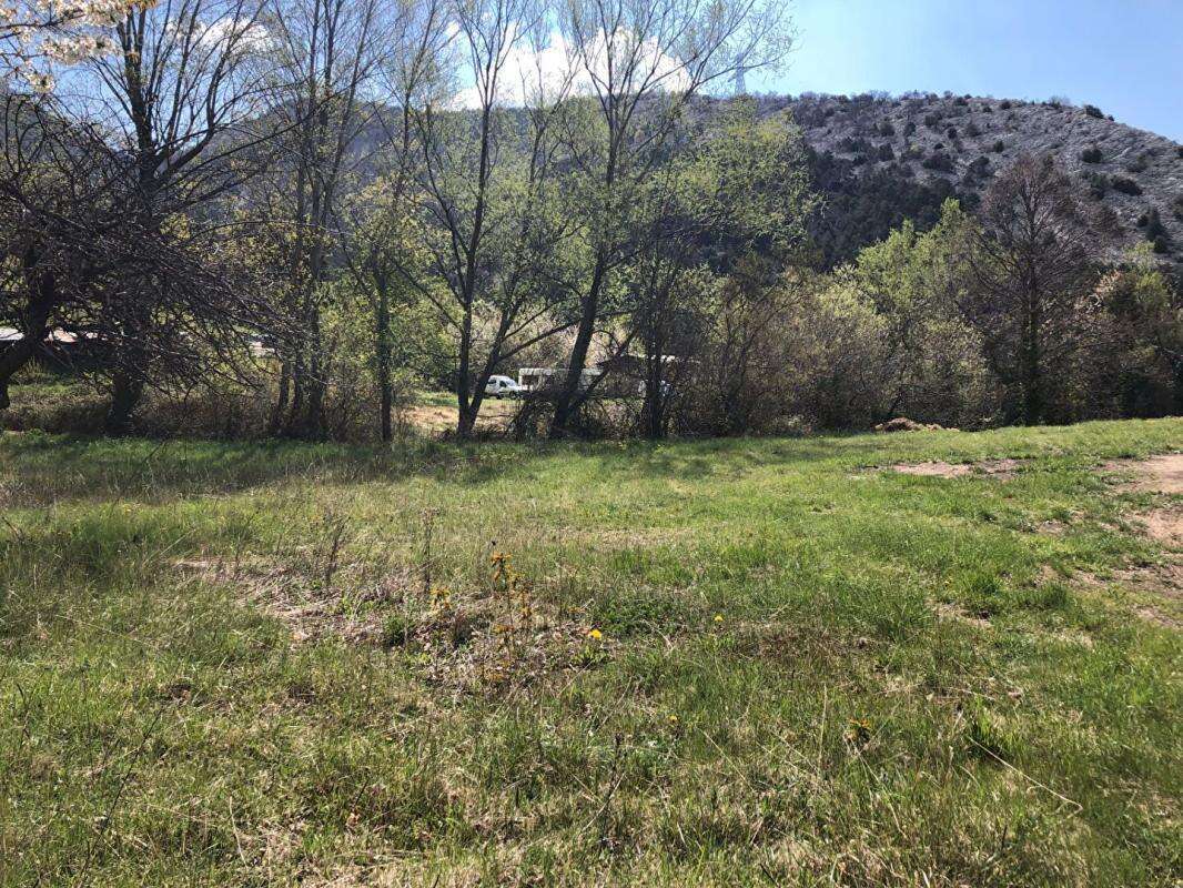 Terrain à ESCRAGNOLLES