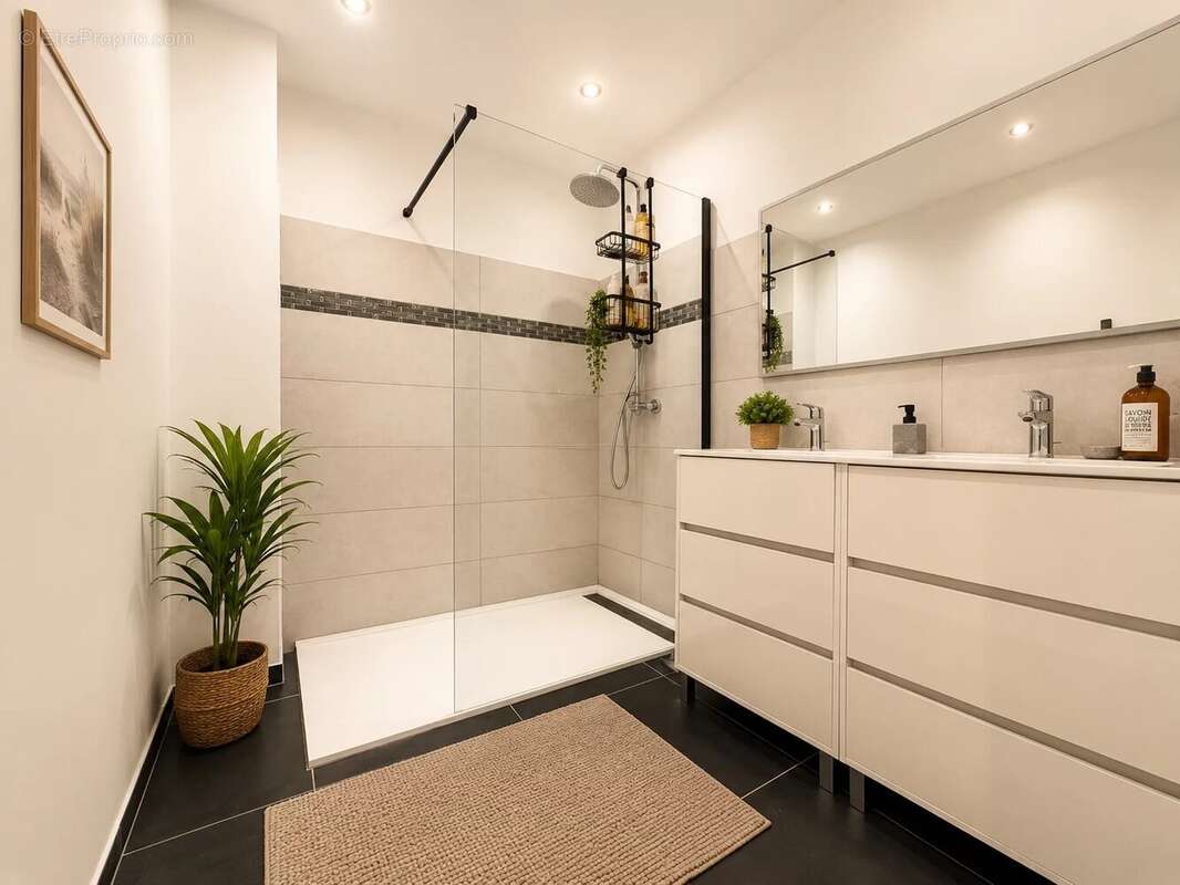 Appartement t3 rénové à puget-sur-argens - photo 10
