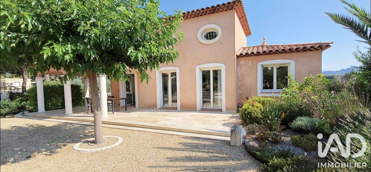 Photo 2 - Maison à SIX-FOURS-LES-PLAGES