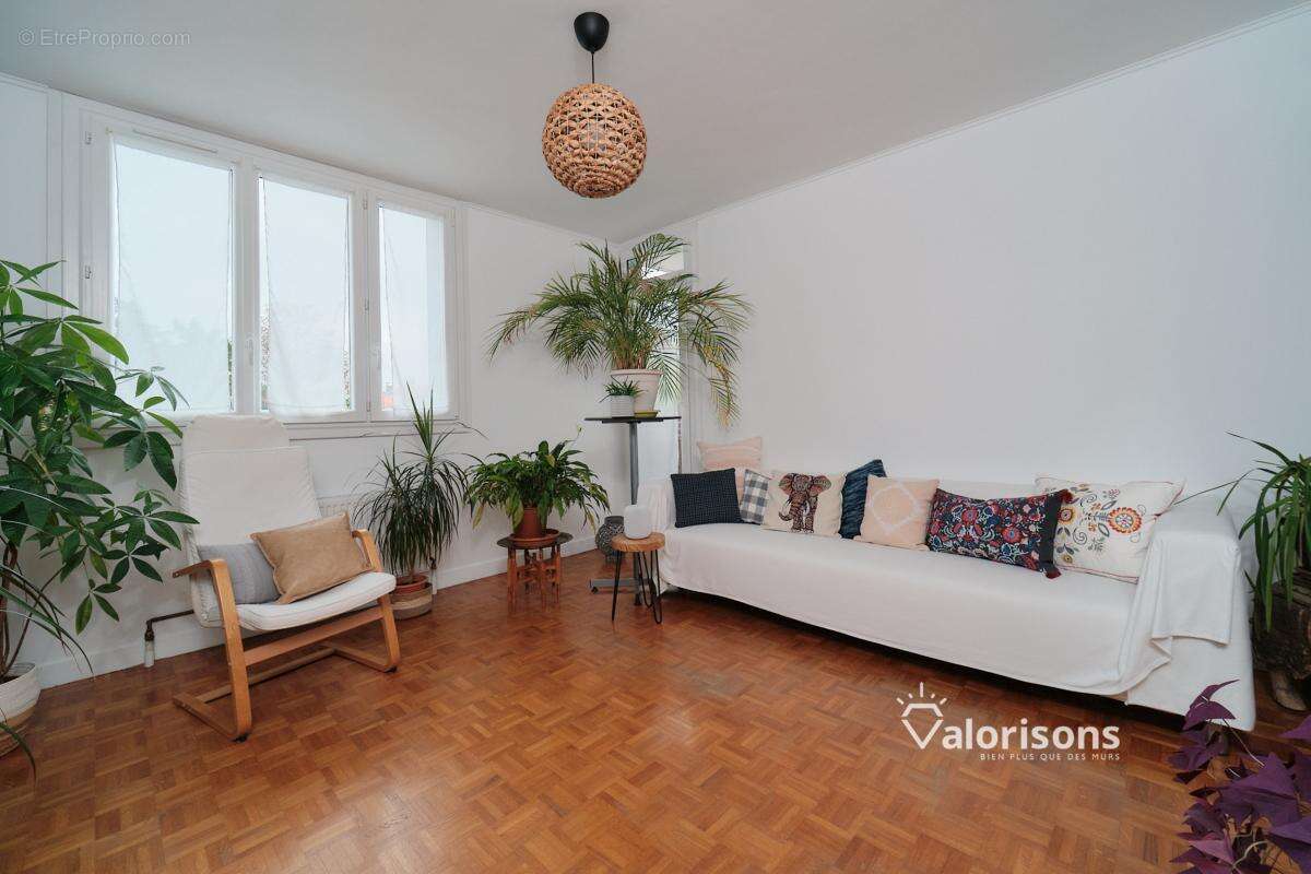 Appartement à SAINT-PRIEST