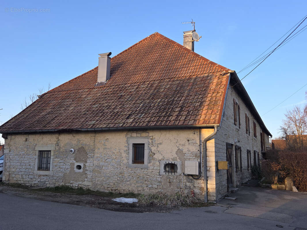 Maison à ETALANS